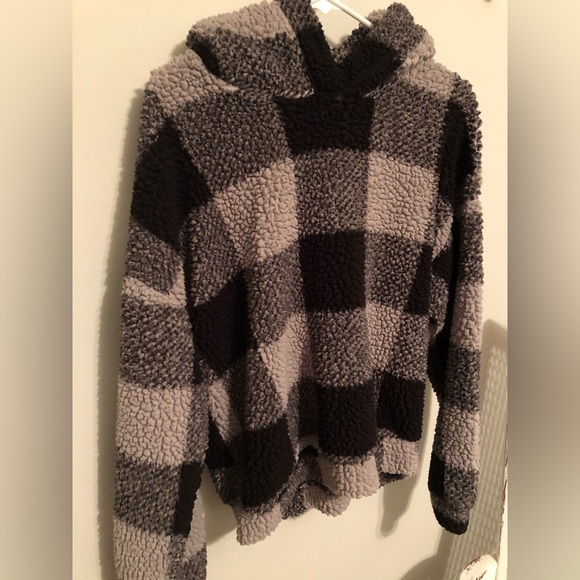 SHEIN | Tops | Shein Sherpa Pullover | Poshmark